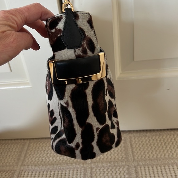 Jimmy Choo Pony leopard shoulder bag with gold hardware - Picture 3 of 12